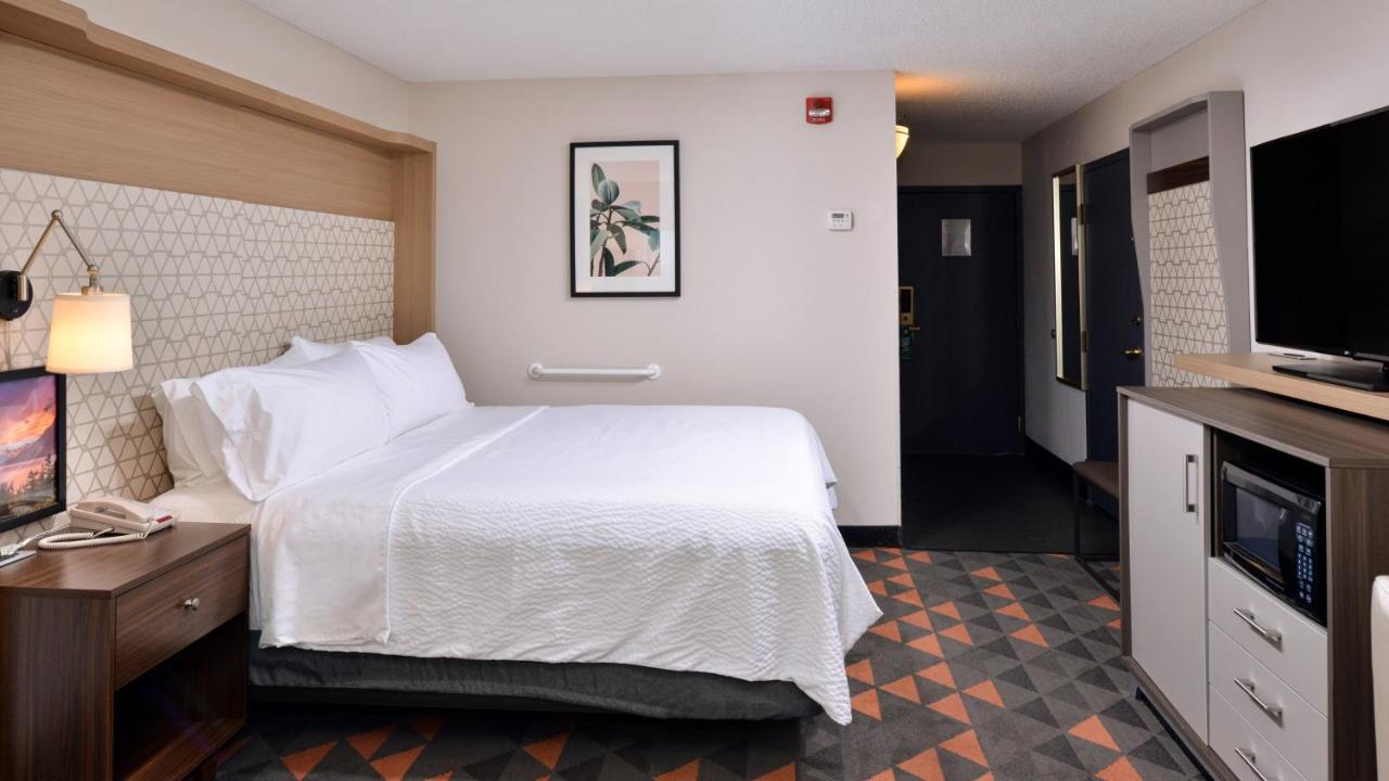 Holiday Inn Great Falls-Convention Center By Ihg Exterior photo